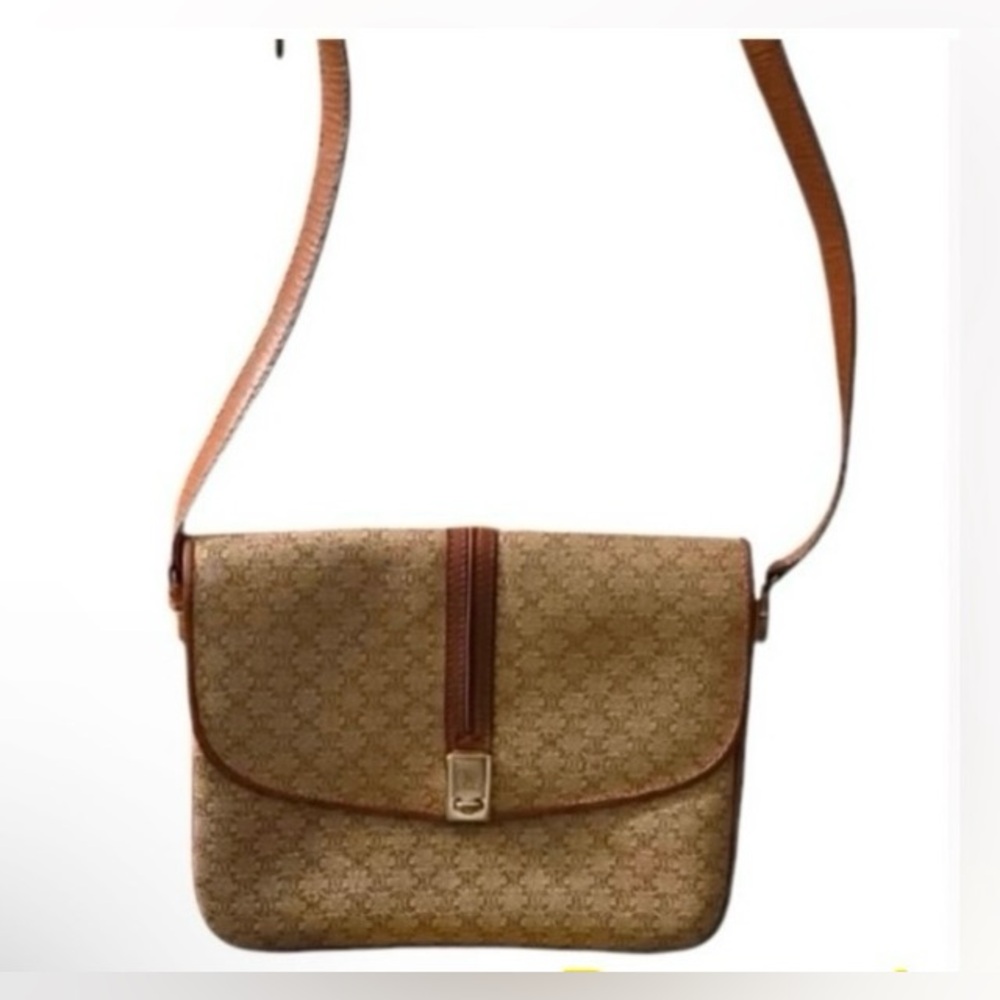 Celine M06 Tan and Brown Crossbody | Macadam Triomphe | Size: 1.5 X 7.5 X 9.5 - Picture 14 of 17